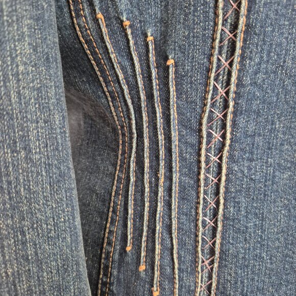 Not Your Ordinary Jean Jacket - Picture 4 of 10